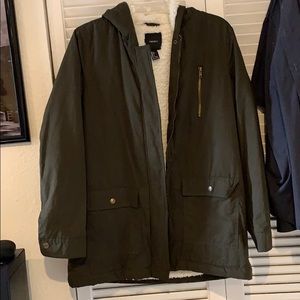 Sherpa lined parka with hood and pockets